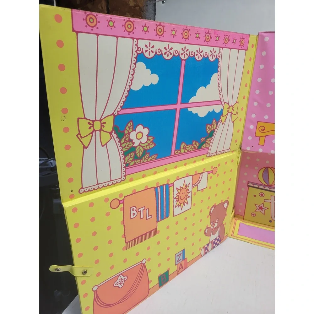 Vintage 1977 Mattel Baby Tender Love Nursery Vinyl Dollhouse Carrying Case Trunk
